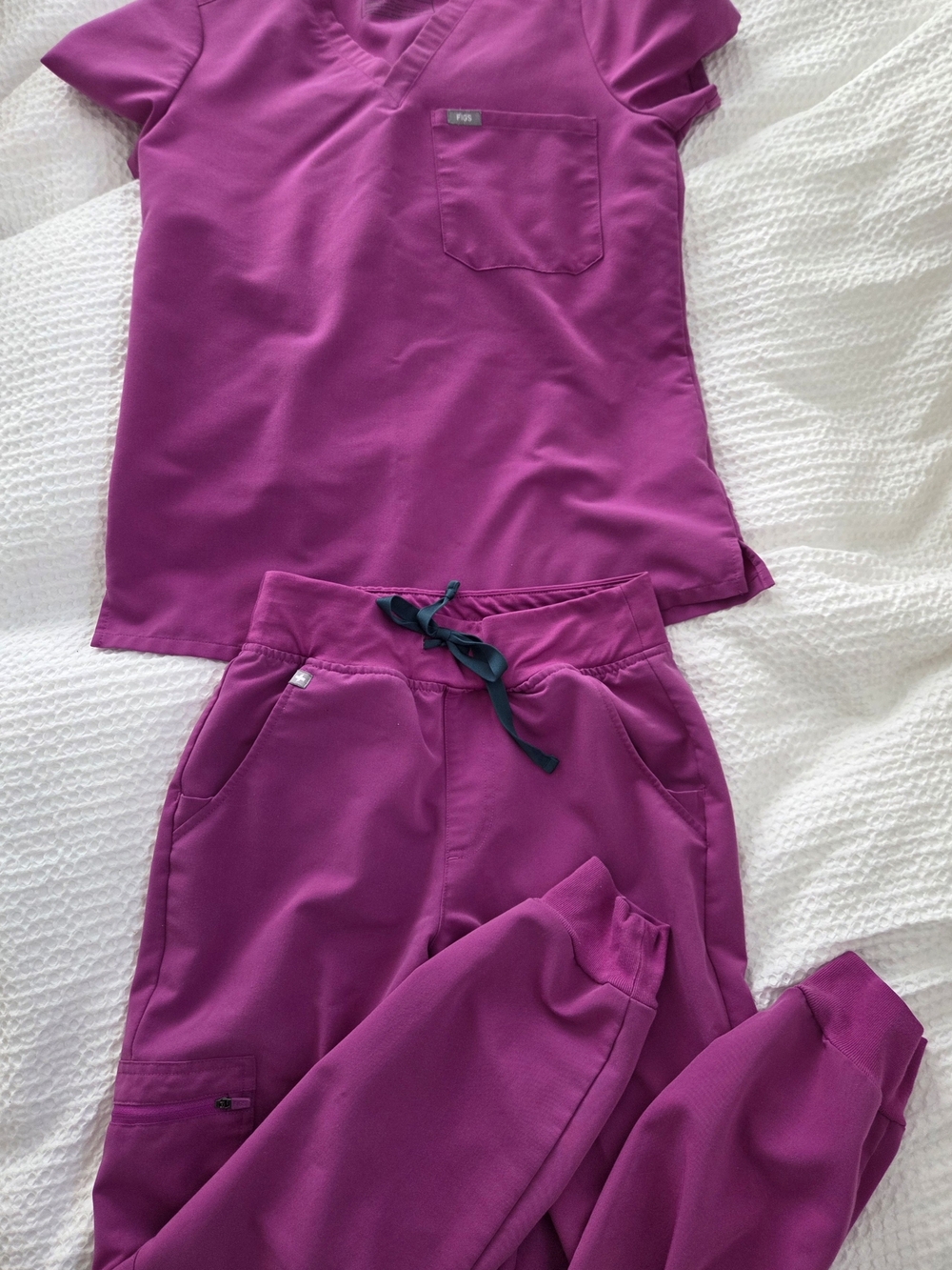 Figs Women's Magenta Scrub Top & Zamora Joggers